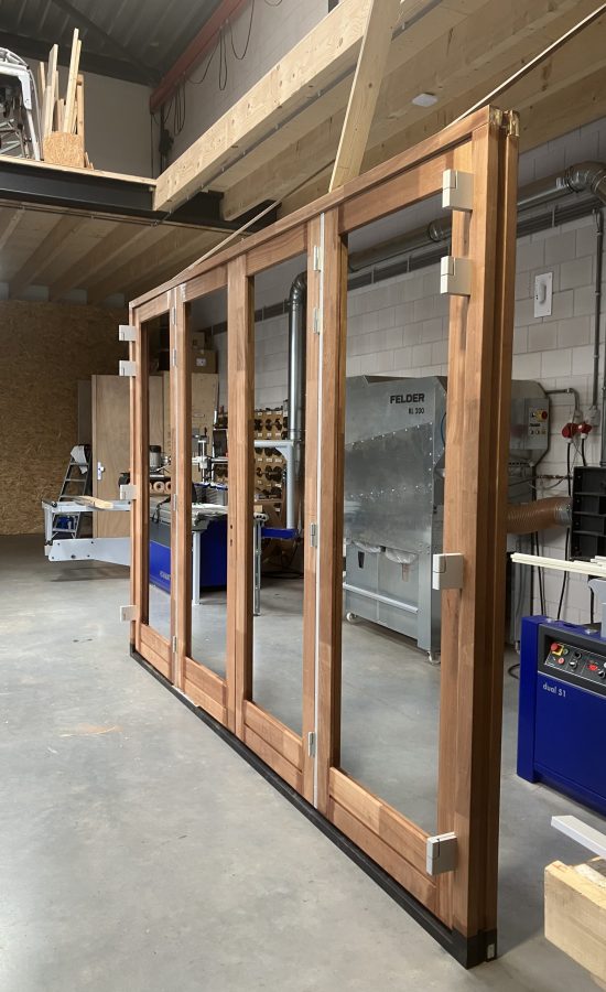 09AE9219-1D0A-47FD-9E6D-B5325966AF21