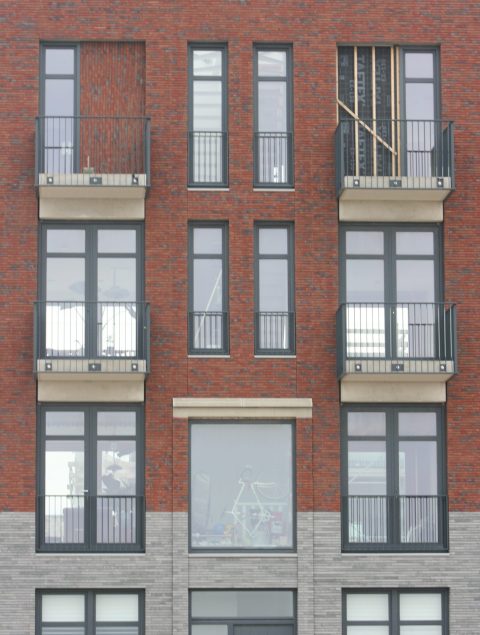 BB58B1E5-6253-49DA-B9FE-380EDA6B98EC